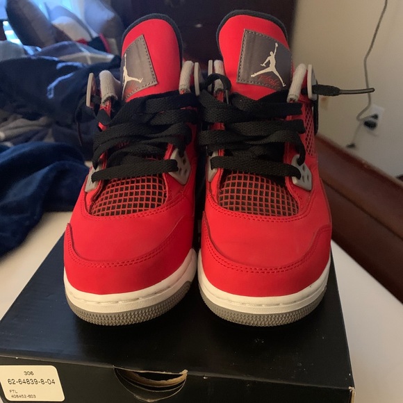 Air Jordan Toro 4 GS - Picture 3 of 3